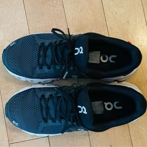 Gently worn On sneakers